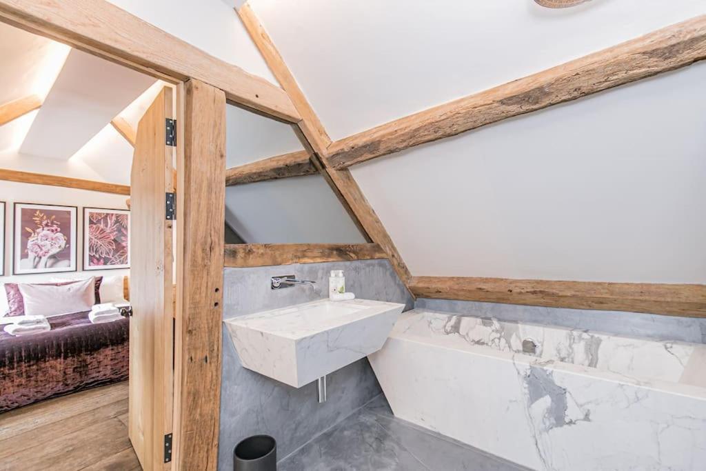 Oxfordshire Living - The Vanbrugh Apartment - Woodstock Ngoại thất bức ảnh