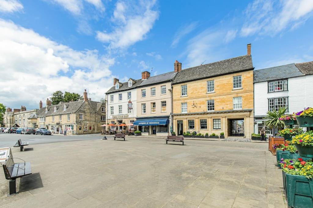 Oxfordshire Living - The Vanbrugh Apartment - Woodstock Ngoại thất bức ảnh