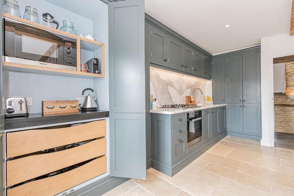 Oxfordshire Living - The Vanbrugh Apartment - Woodstock Ngoại thất bức ảnh